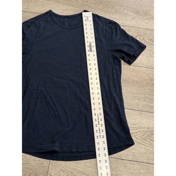 Lululemon Shirt Men’s Medium Crew Neck Tee Active Gym Workout Athleisure Blue - Picture 4 of 6